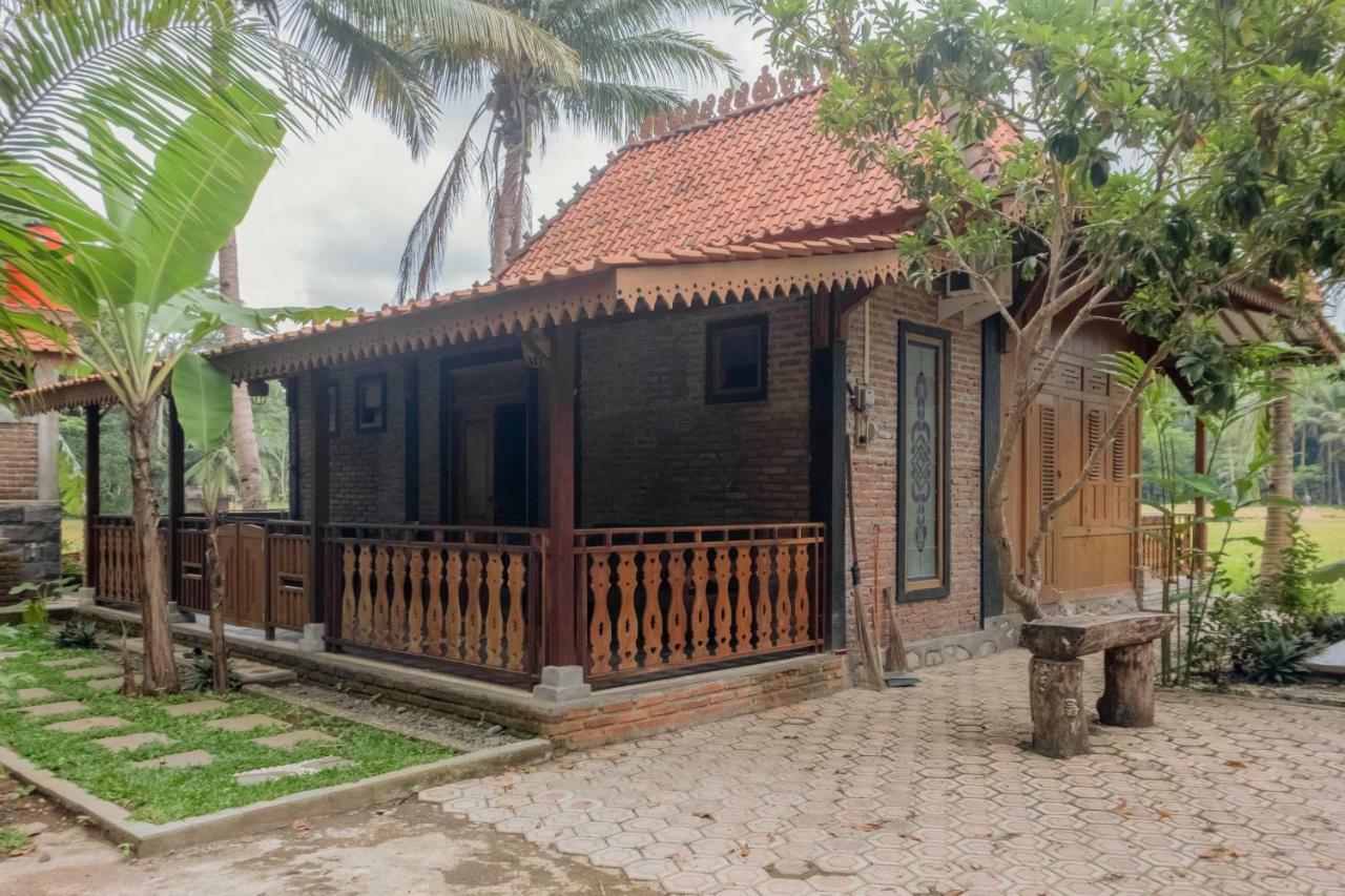Hotel Batukaras Kalaras Exterior foto